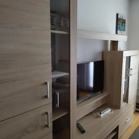 Apartman Lux 80 Apartment Doboj